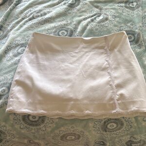 Lilly Pulitzer White Scalloped Skort